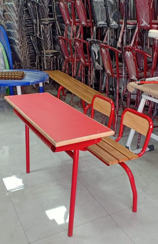 Table Scolaire Pipaitre